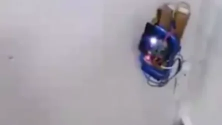 ՏԵՍԱՆՅՈՒԹ․ Պատանդառուն ռումբեր է տեղադրել շենքի ներսում և սպառնում է պայթեցնել