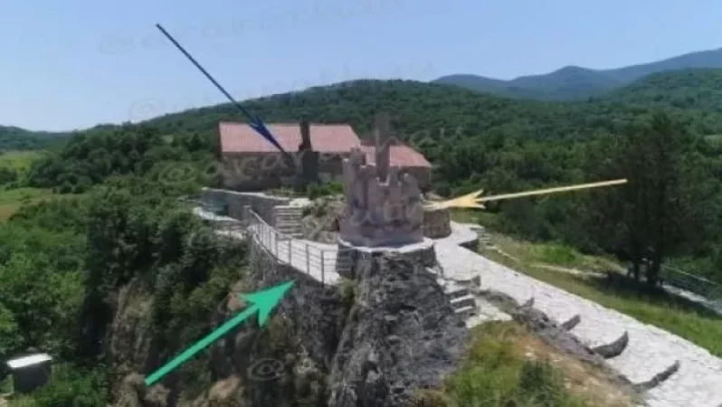 Photo: Azerbaijanis Deface Memorial of Heroes Fallen in the Great Patriotic War