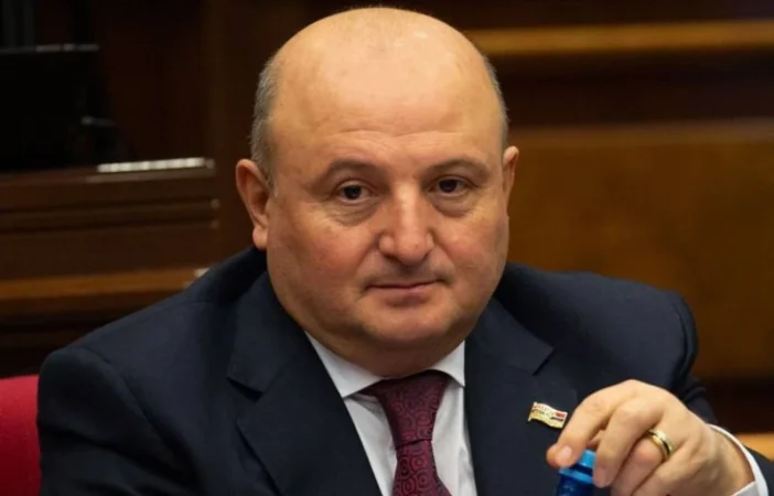 Եթե ես լինեմ վարչապետը, հարց կբարձրացնեմ, կասեմ՝ Նախիջևանի հարցը ինչ եղավ, Վլադիմիր Վլադիմիրովիչ. Վարդան Ղուկասյան