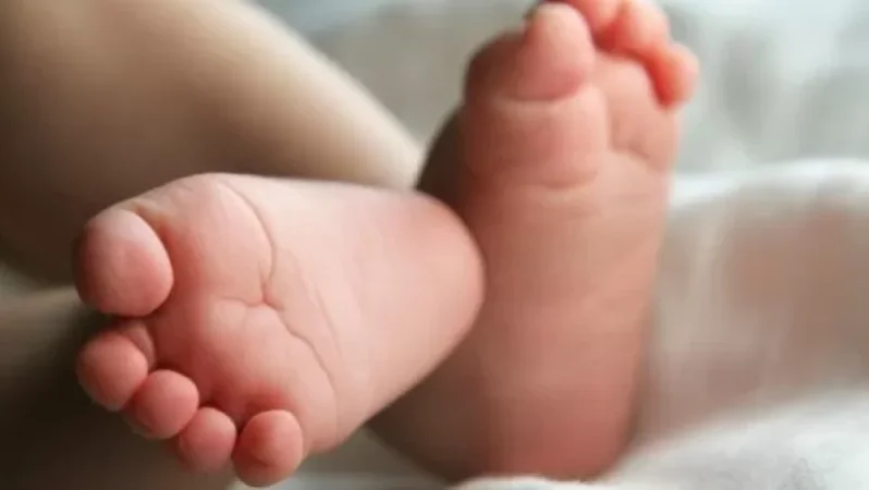 «Մուրացան»-ում նորածին է մահացել. հայրը հայտնել է, որ դին թղթյա տուփով տեղափոխել են դիահերձարան