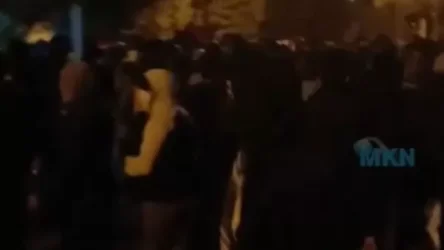 ՏԵՍԱՆՅՈՒԹ. Իրանի Օշնավիե քաղաքի բնակիչները գրավել են զենքի պահեստներ. քաղաքը ցուցարարների ձեռքում է