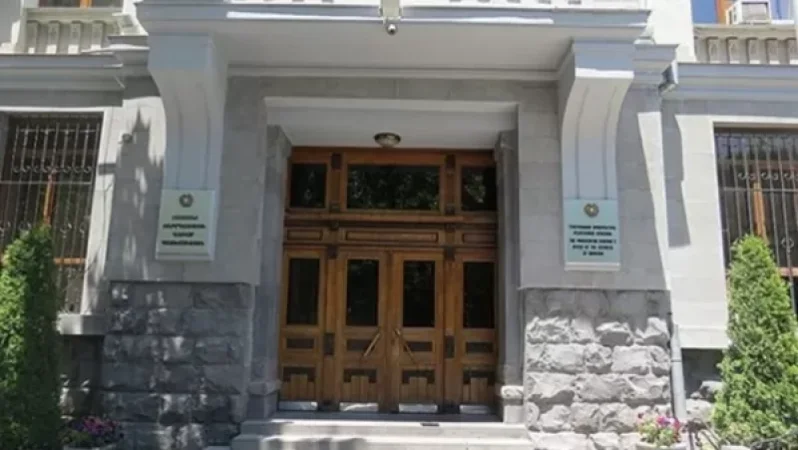 Տնտեսվարողներից առերևույթ կաշառք վերցնելու մեջ մեղադրվող ՊԵԿ հարկային տեսուչը կալանավորվել է