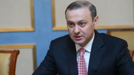 Հայաստանն ու Ադրբեջանը օրակարգային 5 հարցեր են քննարկում. Գրիգորյանը` Հաջիևի հետ հանդիպման մասին