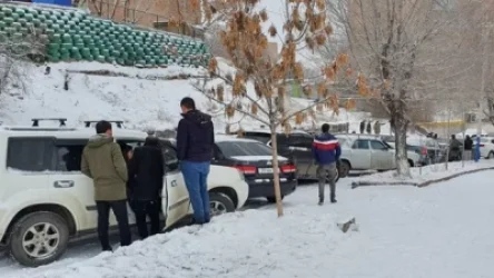 ԼՈՒՍԱՆԿԱՐՆԵՐ. Շղթայական վթարների պատճառով Նոր Նորքի 4-րդ զանգվածի Ա. Հովհաննիսյան փողոցը դարձել է ոչ երթևեկելի