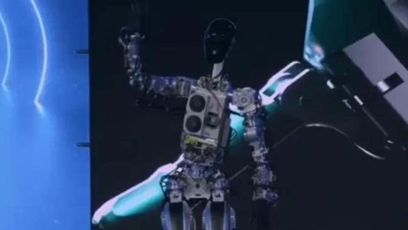 Մասկը ներկայացրել է ռոբոտ, որը հետագայում կփոխարինի մարդկանց որոշ ոլորտներում
