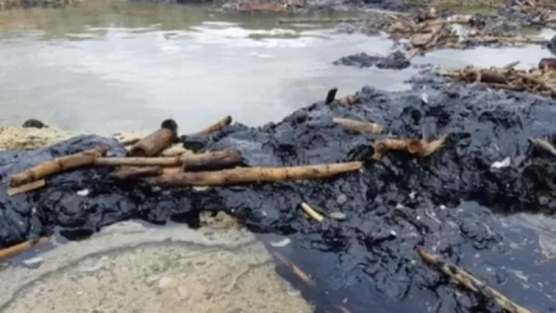 Տոննաներով նավթամթերքը ողողել է Իսրայելի ափերը