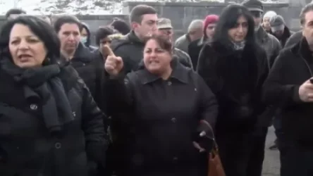 Ես երեխա չունեմ Ղարաբաղ գնալու. զինվորների ծնողներն բողոքի են դուրս եկել