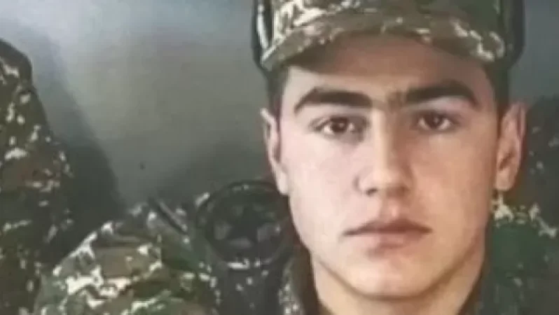 Ջերմուկի դիրքերում զոհված 19-ամյա Տիգրան Բաբիկյանը նռնակով պայթեցրել է իրեն` գերի չընկնելու համար