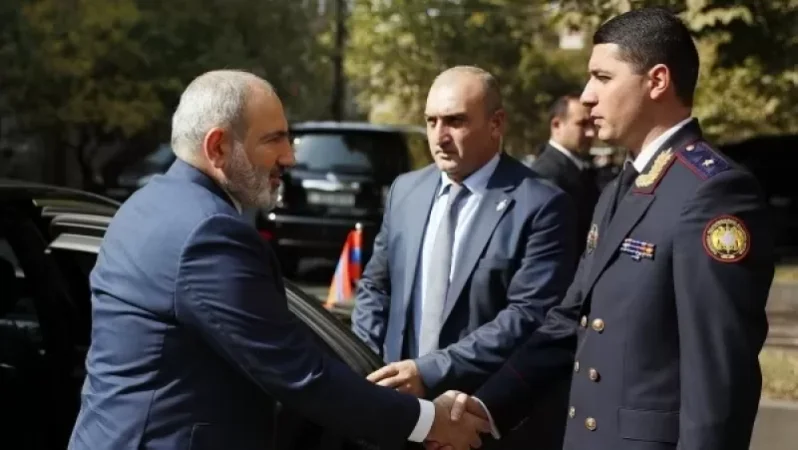 «Գործ սարքելու» ինստիտուտը վերացել է, կամ վերացման եզրին է. Փաշինյանն այցելել է ՀՀ քննչական կոմիտե