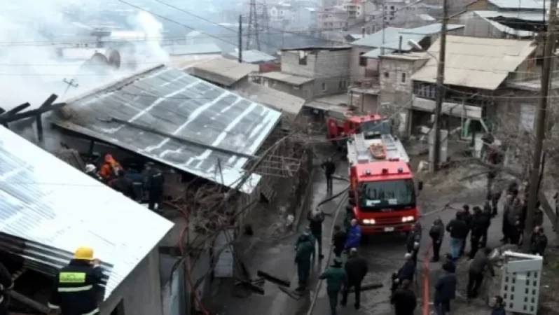 Հրդեհ՝ Երևանի Շահումյան փողոցում. դեպքի վայր է մեկնել հրշեջների 6 մարտական հաշվարկ