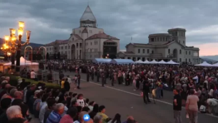 ՏԵՍԱՆՅՈՒԹ․ Մենք հանձնելու Արցախ չունենք․ Ստեփանակերտում մեկնարկել է համաժողովրդական շարժման հանրահավաքը․ օր 2-րդ