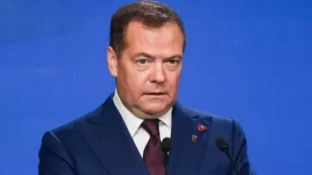 Կիևի խելագարներին ՀԿՌՀ մատակարարելը կարող է հանգեցնել համաշխարհային պատերազմի. Մեդվեդևը՝ ՆԱՏՕ-ի վերջին հայտարարության մասին