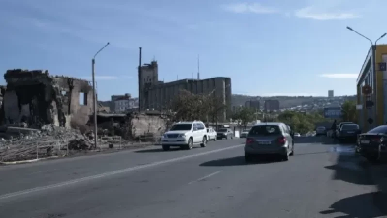 Քրիստափորի փողոցն արդեն երկկողմանի երթևեկելի է․ «Սուրմալու»-ի շենքը քանդվեց