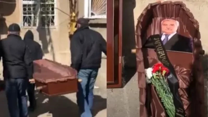 «Բումերանգի օրենք». ՄԻՊ-ը դատապարտում է պատգամավորների տների մոտ դագաղներ ու ծաղկեպսակներ տանելը