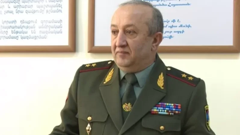 Արտակ Դավթյանը նշանակվում է, որ մինչև վերջ քանդի բանակը. Մովսես Հակոբյան. ArmDaily