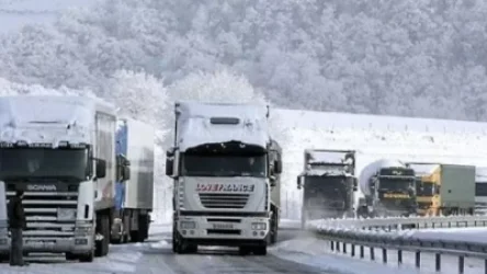 Լարսի ռուսական կողմում կուտակված ավելի քան 500 բեռնատար կա. իրավիճակը՝ ավտոճանապարհներին