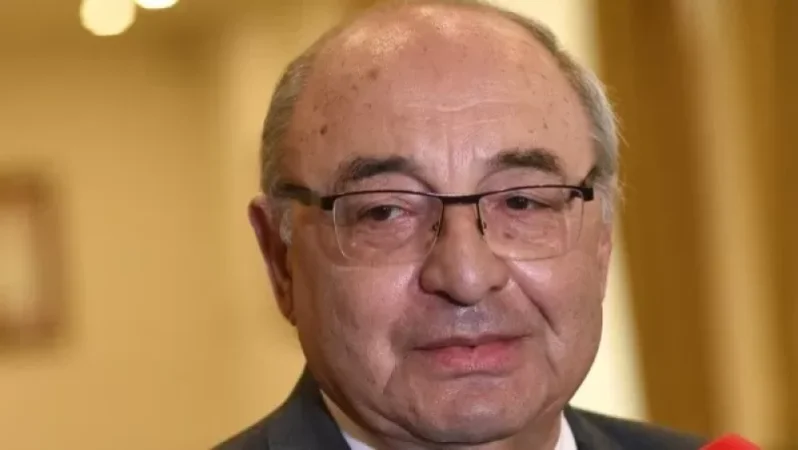 Վազգեն Մանուկյանը՝ Լևոն Տեր-Պետրոսյանի հայտարարության մասին