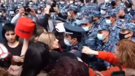 Այս պահին բերման է ենթարկվել մոտ 10 կին