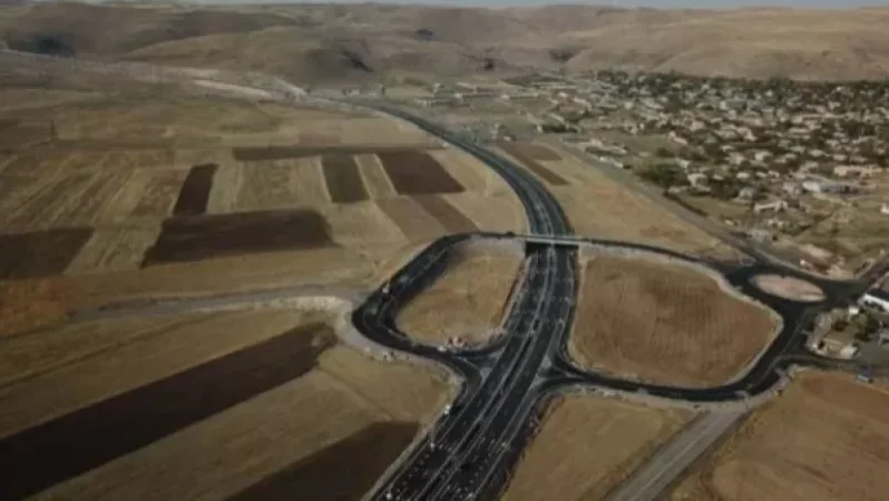 PHOTOS: What the Talin-Lanjik Section of the North-South Road Looks Like