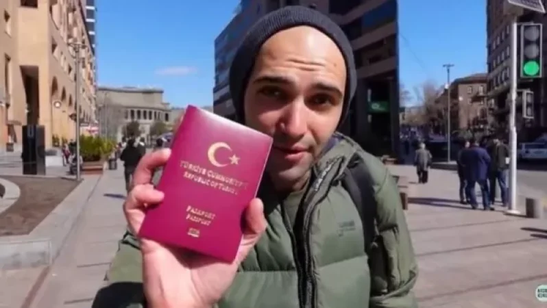 Երևանի կենտրոնում նկարվել է թուրքական անձնագիրը ձեռքին. Րաֆֆի Ասլանյան