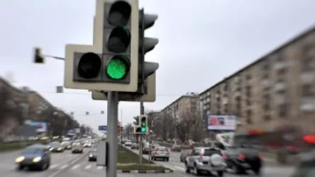 Կոմիտասի պողոտայի լուսացույցները երթևեկելի մասի աջ կողմից կտեղափոխվեն և կտեղակայվեն երթևեկելի մասի վրա