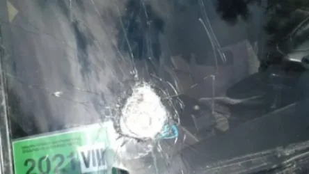 ԼՈՒՍԱՆԿԱՐՆԵՐ. Ադրբեջանցիները Ստեփանակերտ-Կարմիր Շուկա հատվածում քարերով հարվածել են հայկական պետհամարանիշներով մեքենաներին