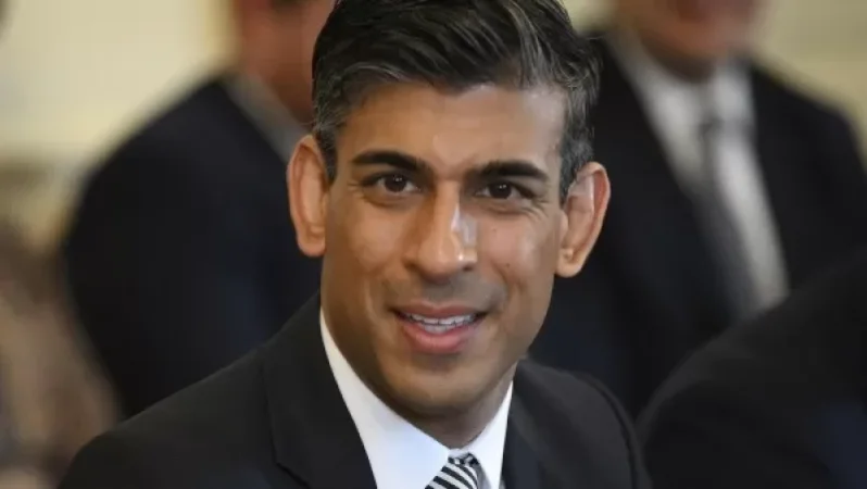 Հնդիկ Ռիշի Սունակը` Մեծ Բրիտանիայի  վարչապետ