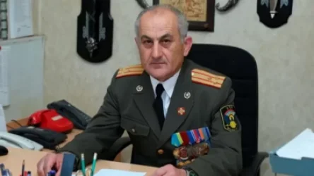 Առաջնորդի այս տեսակն է Հայրենիք կառուցում. Սենոր Հասրաթյանը՝ Ռոբերտ Քոչարյանի մասին