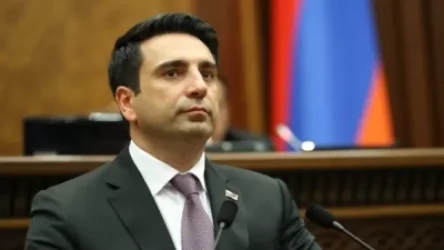 Սիմոնյանը` Ադրբեջանի հետ խաղաղության պայմանագիր ստորագրելու մասին