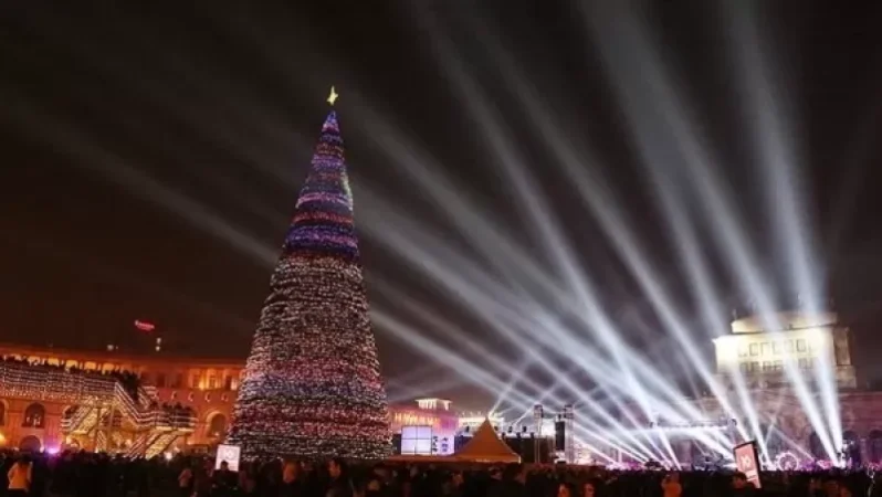 Այս տարի գլխավոր տոնածառն ավելի շուտ կտեղադրվի