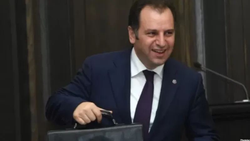 Չախոյանի կոշտ գրառումը` Վիգեն Սարգսյանի մասին