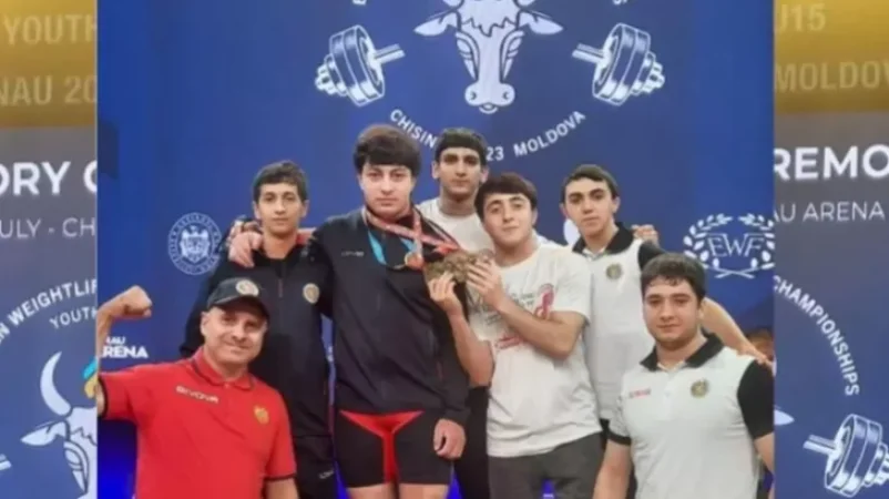 Հայ պատանի ծանրորդները թիմային հաշվարկում առաջինն են ծանրամարտի ԵԱ–ում