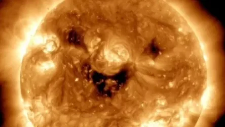 ԼՈՒՍԱՆԿԱՐ. Արևի «ժպիտը». ՆԱՍԱ-ն ուշագրավ լուսանկար է հրապարակել