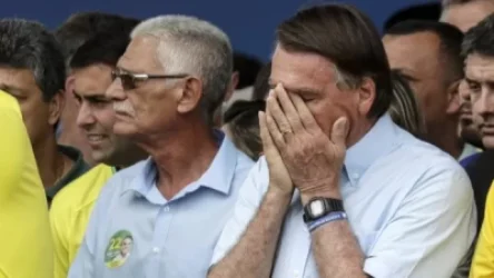 Ընտրություններում պարտված Բոլսոնարուն հրաժարվել է շփվել նախարարների հետ և պառկել է քնելու