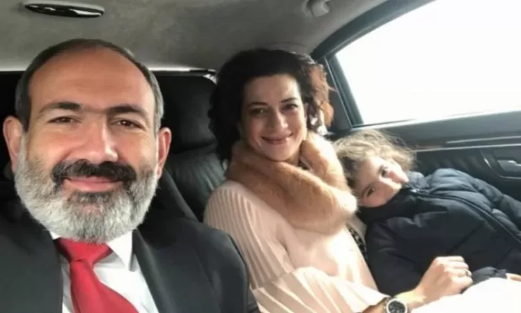 Փաշինյանն ու Աննա Հակոբյանն այս պահին գնում են ընտրության