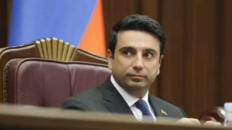 «Никогда не сдавайся позорься до конца»․ Ալեն Սիմոնյանը՝ ընդդիմության սպասվող հանրահավաքի մասին