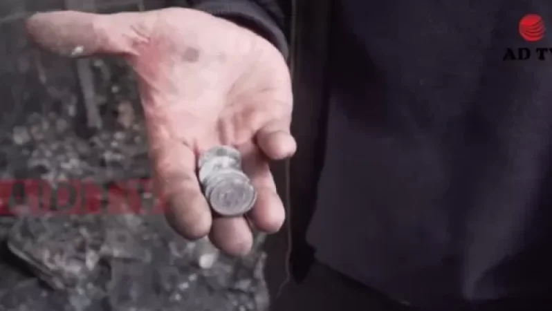 «Անգամ «սեյֆն» է հալվել ու «սեյֆի» մեջ եղած կոպեկներն էլ հետը». կադրը՝ «Սուրմալու»-ից