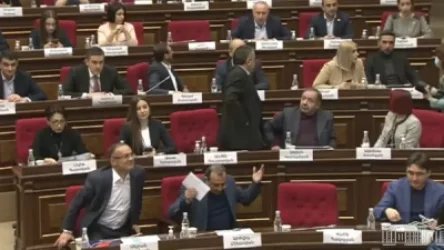 Գլխավոր դատախազն առաջիկայում կմիջնորդի կալանավորել երեք պատգամավորի. «Ժողովուրդ»