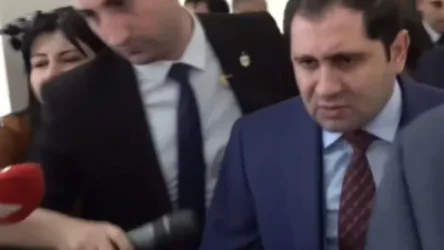 ՏԵՍԱՆՅՈՒԹ․ Լրագրողը Սուրեն Պապիկյանին հարց ուղղելիս սայթաքեց