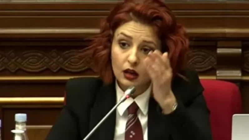 Հարց է կոչվում այն նախադասությունը, որի մեջ կա հարցական նշանով ձևակերպում. վարչապետը՝ պատգամավորին