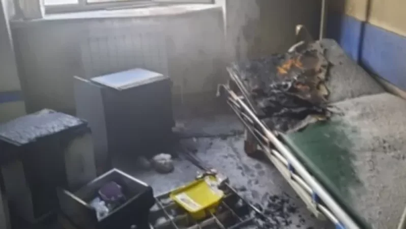 Նախնական վարկածով` Հերացի հիվանդանոցի հիվանդասենյակներից մեկում հրդեհը բռնկվել է ծխախոտի պատճառով