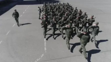 ԼՈՒՍԱՆԿԱՐՆԵՐ. Ռուս խաղաղապահների զորահանդեսի փորձը՝ Ստեփանակերտի օդանավակայանում.  ՌԴ ՊՆ