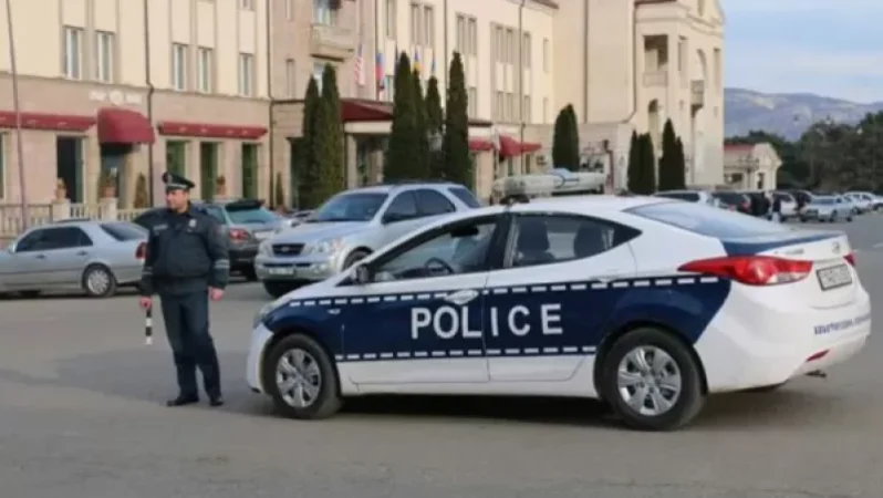 Արցախի ոստիկանությունը մանրամասներ է հայտնել Ստեփանակերտի բնակելի տան վրա կրակոցների առնչությամբ