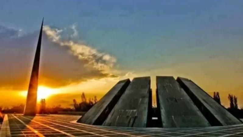 The Entire Armenian Community Commemorates the 106th Anniversary of the Armenian Genocide