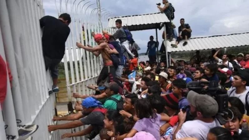 Ներգաղթյալների հոսքի պատճառով ԱՄՆ-ում աշխատանքից կազատեն սահմանապահ ծառայության պետին