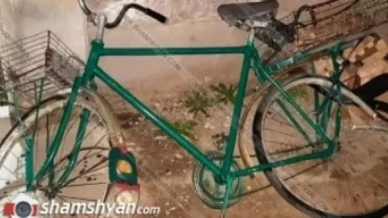 39-ամյա վարորդը ավտոմեքենայով բախվել է հեծանվորդին. վերջինս տեղափոխվել է հիվանդանոց. shamshyan