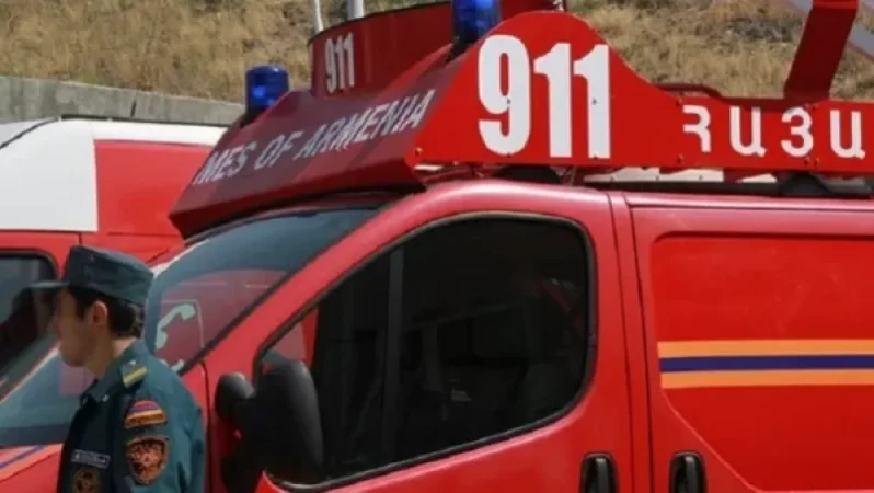 Արտաքին լուսավորման սյունն ընկել է Հրազդան գետը