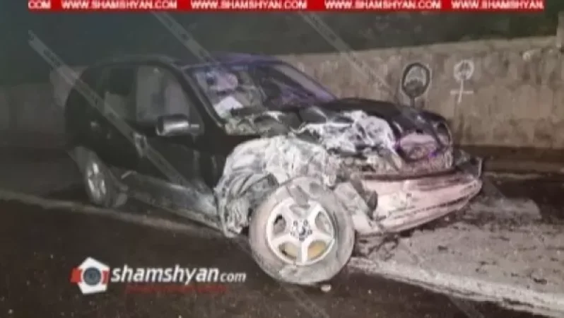 24-ամյա վարորդը BMW X5-ով Չայնիի ոլորանների սկզբնամասում բախվել է բետոնե արգելապատնեշներին. կան վիրավորներ