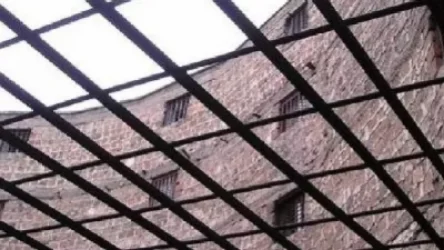 Նոր աղմուկ` դատապարտյալների շրջանում.  «Ժողովուրդ»