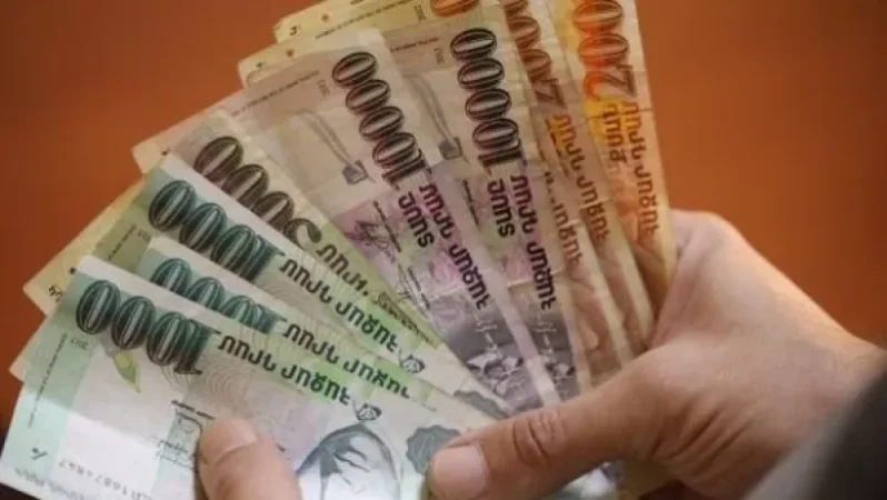 Հեռուստաընկերության աշխատող ներկայացած անձը արցախցիներից պարբերաբար գումար է հափշտակել